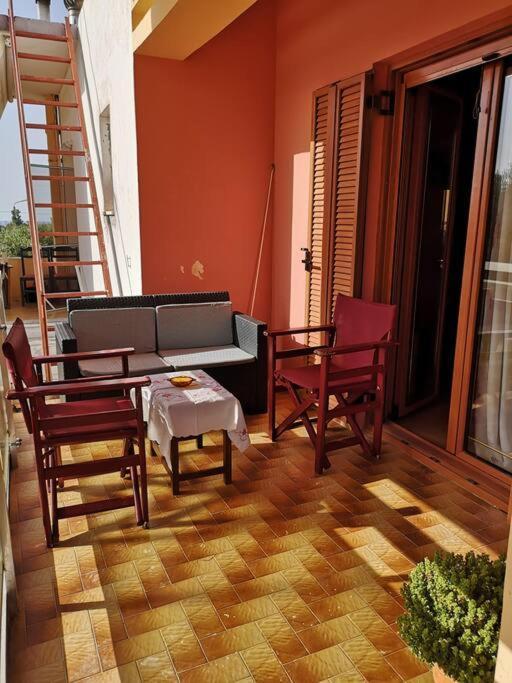 Sunshine Studio Villa Kíssamos Esterno foto